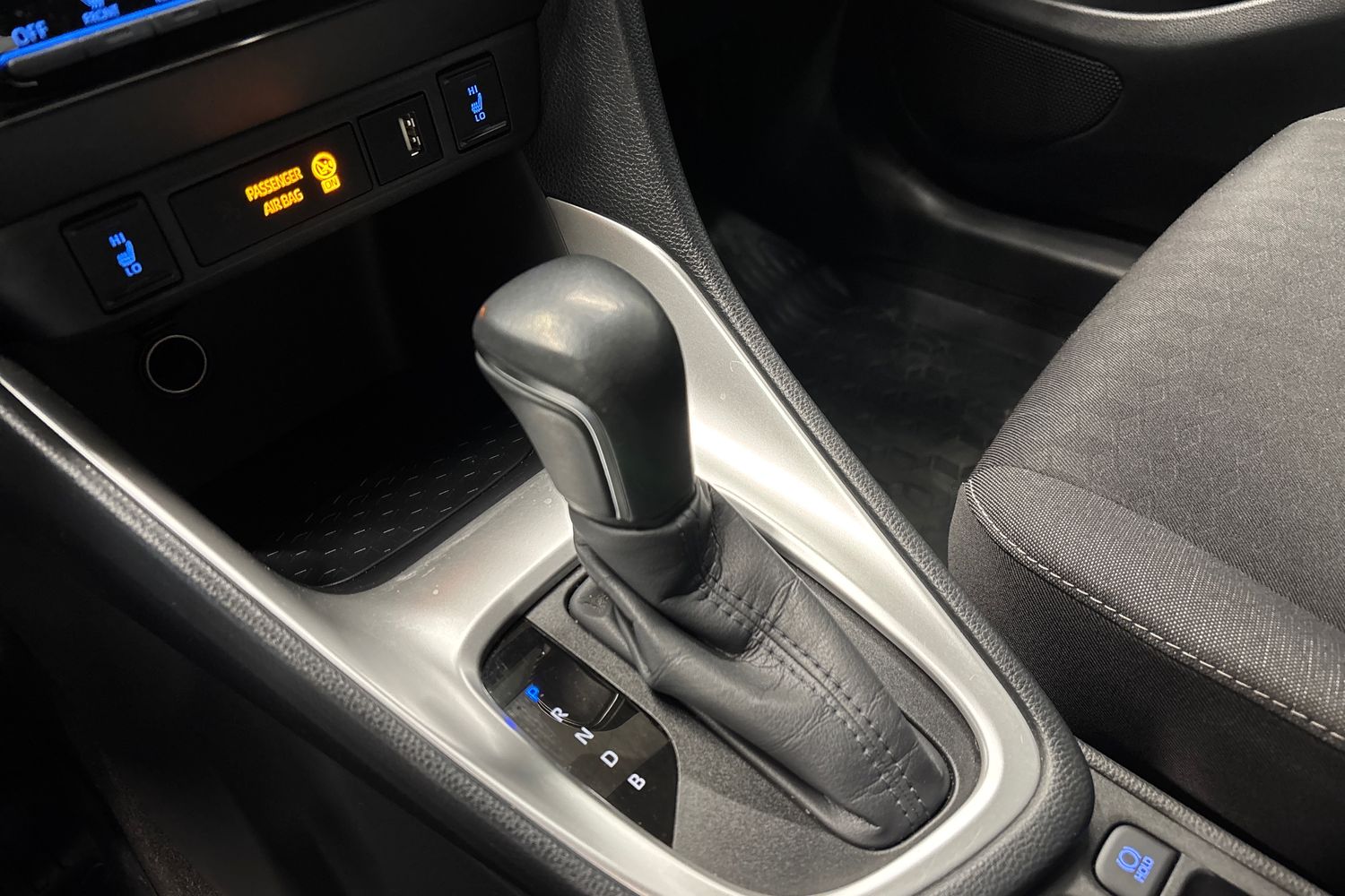 TOYOTA YARIS 2021