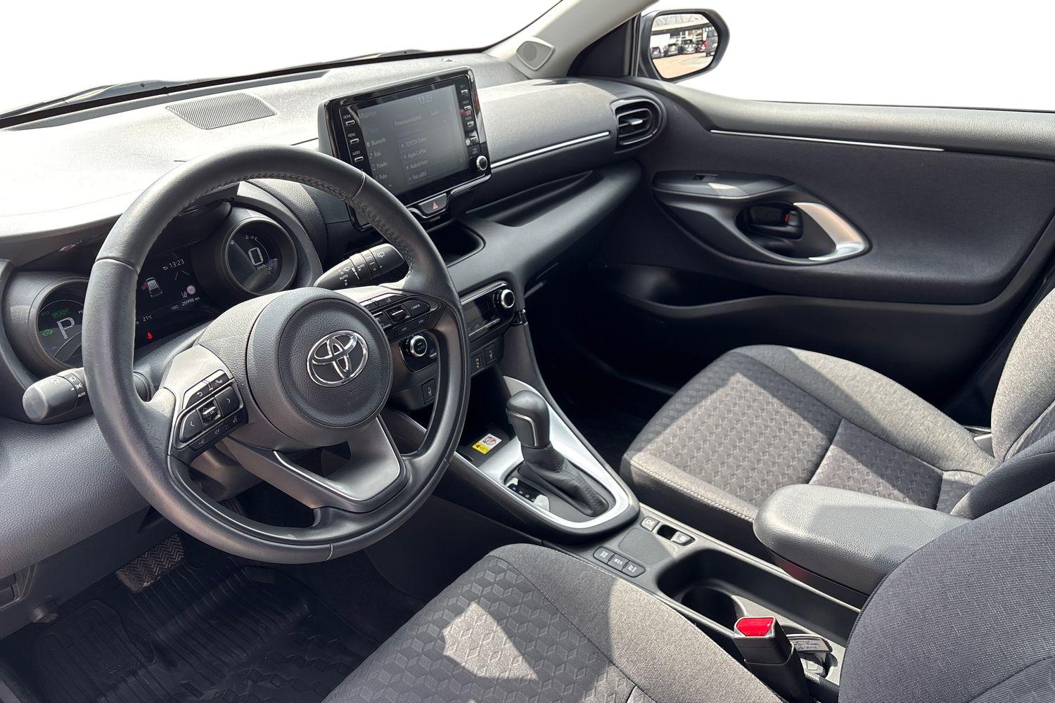 TOYOTA YARIS 2023