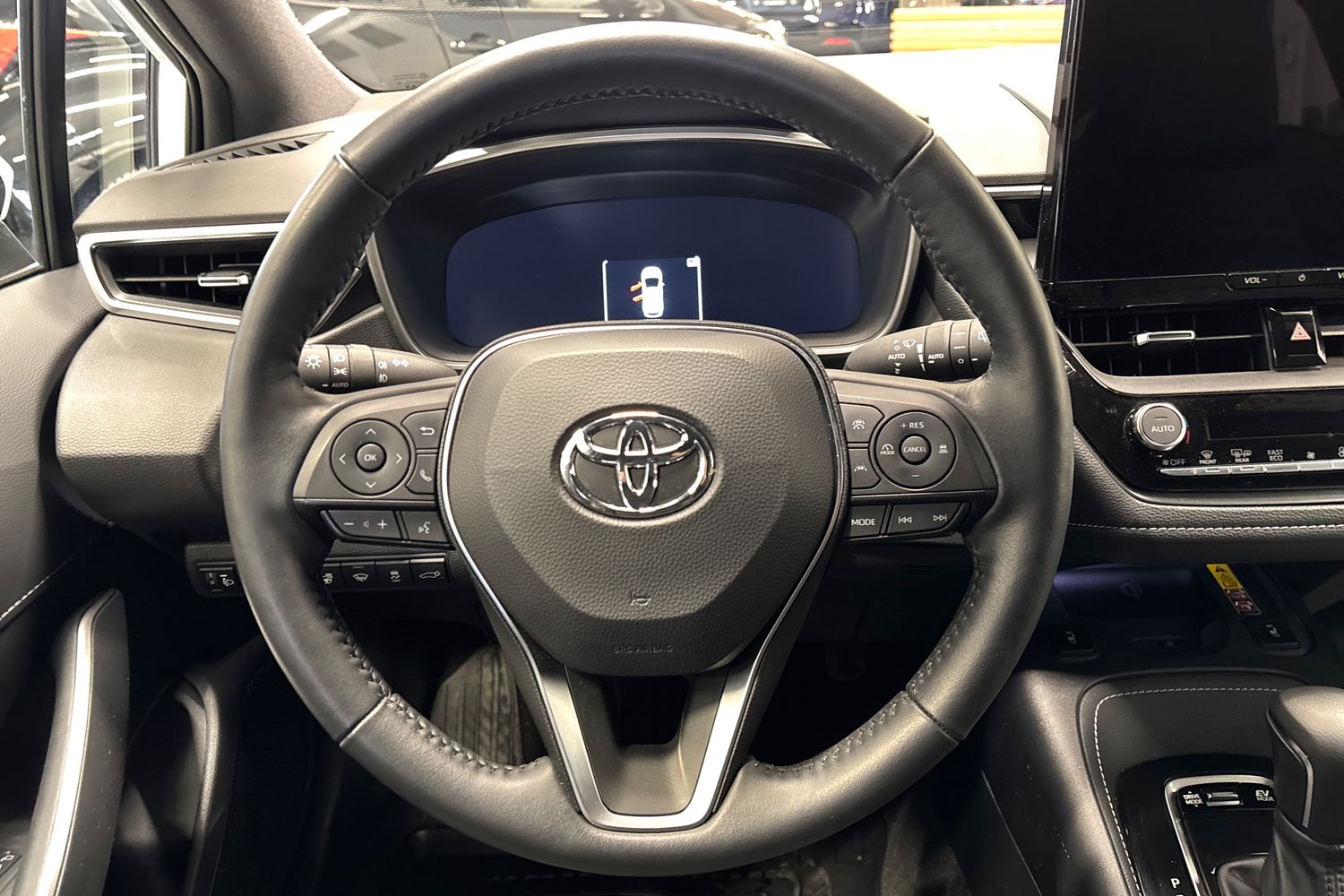 TOYOTA Corolla 2024