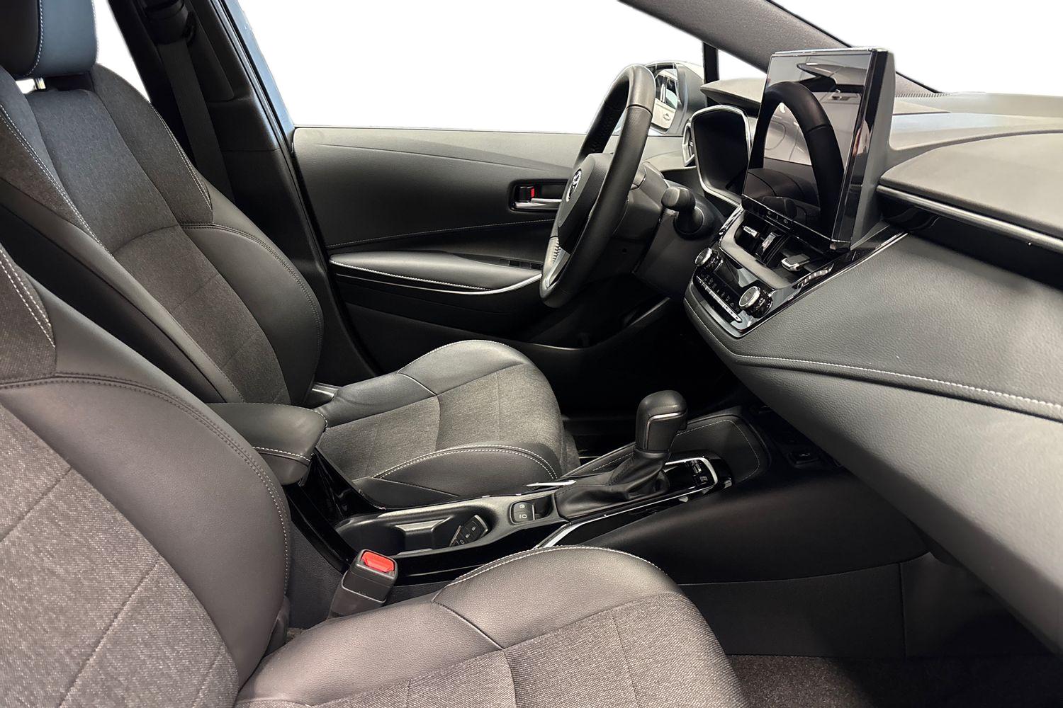 TOYOTA Corolla 2024