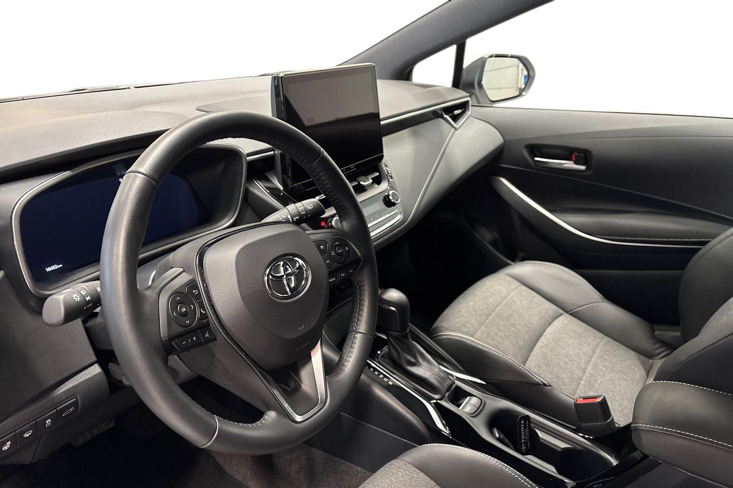TOYOTA Corolla 2024