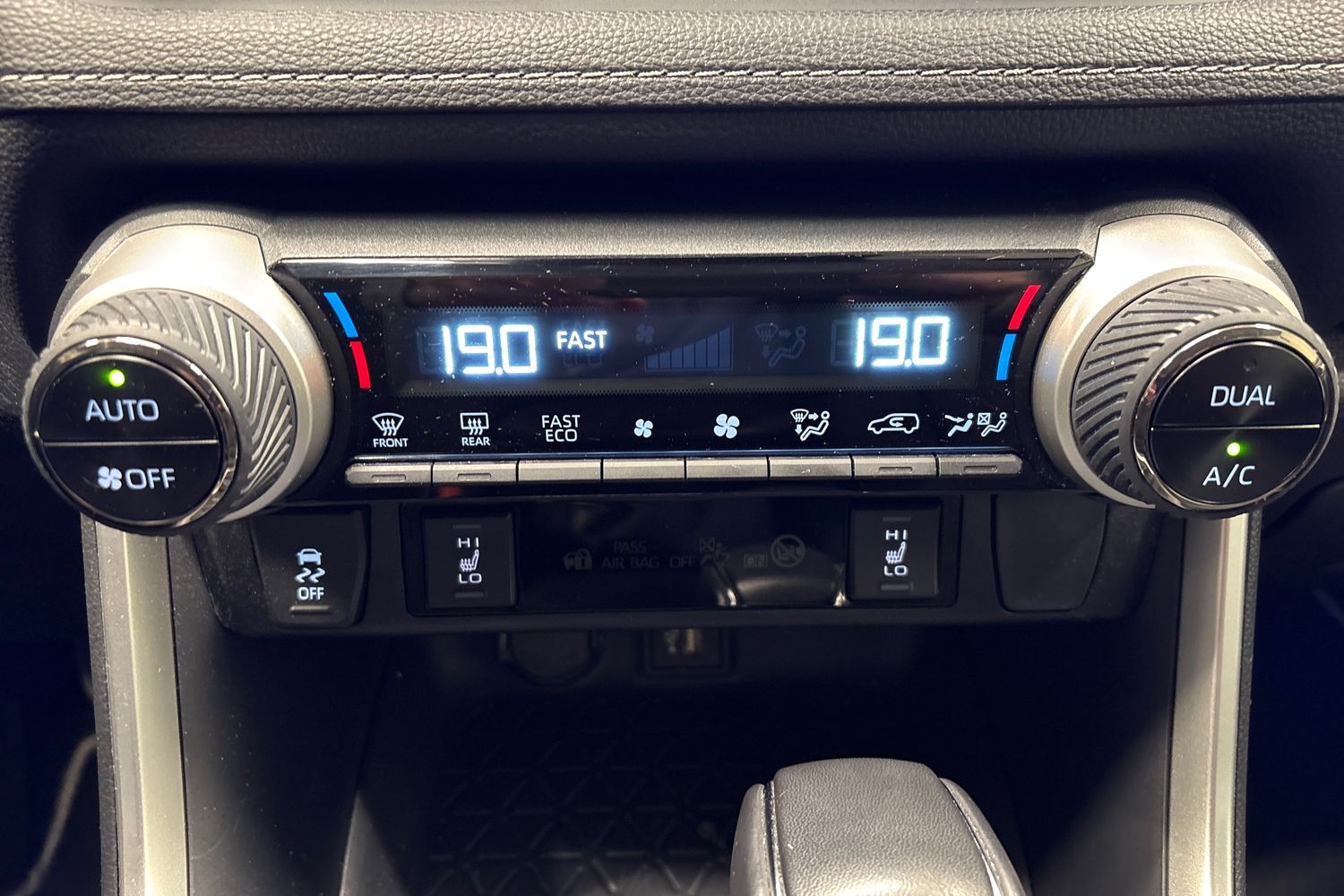 Toyota RAV4 2025