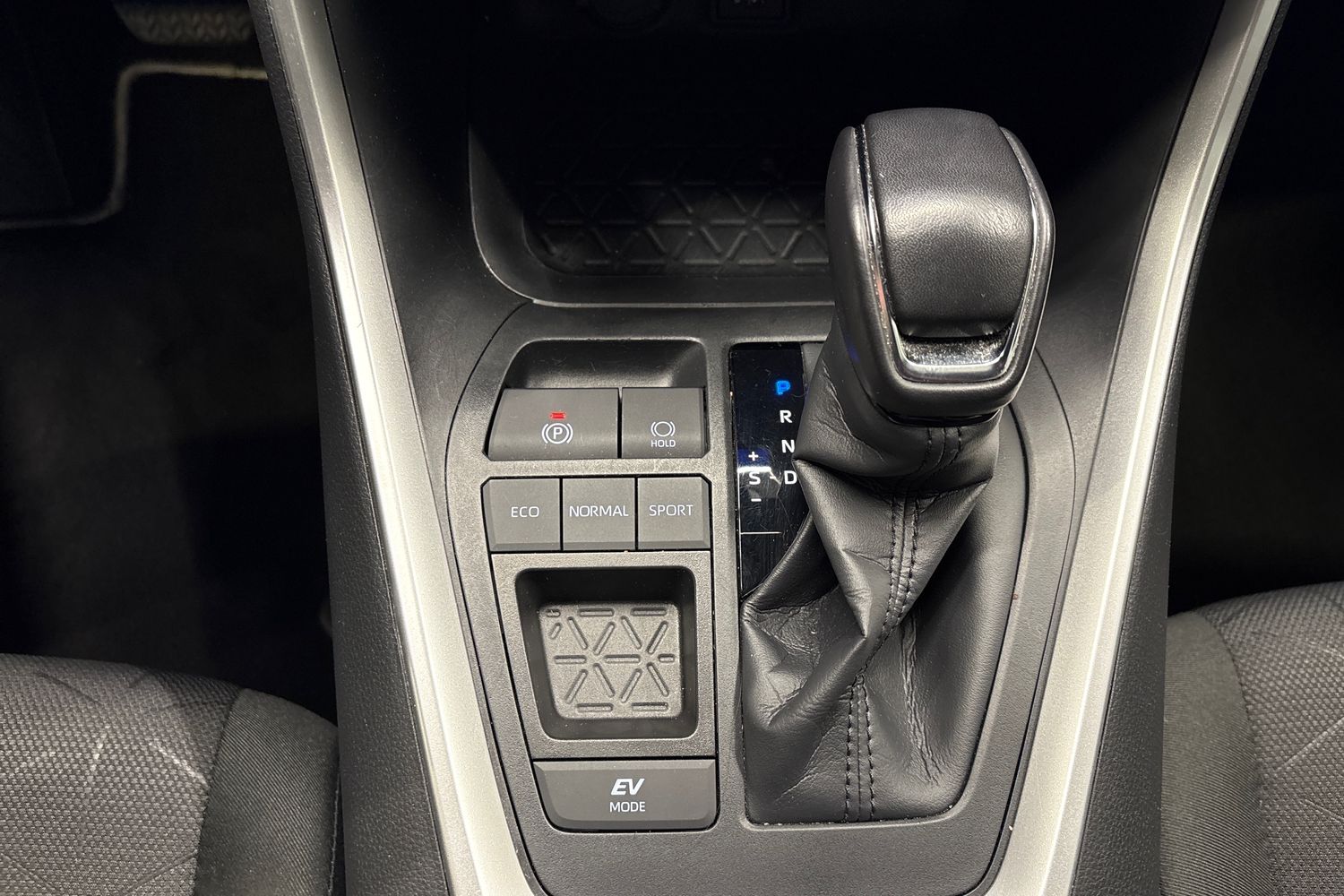 Toyota RAV4 2025