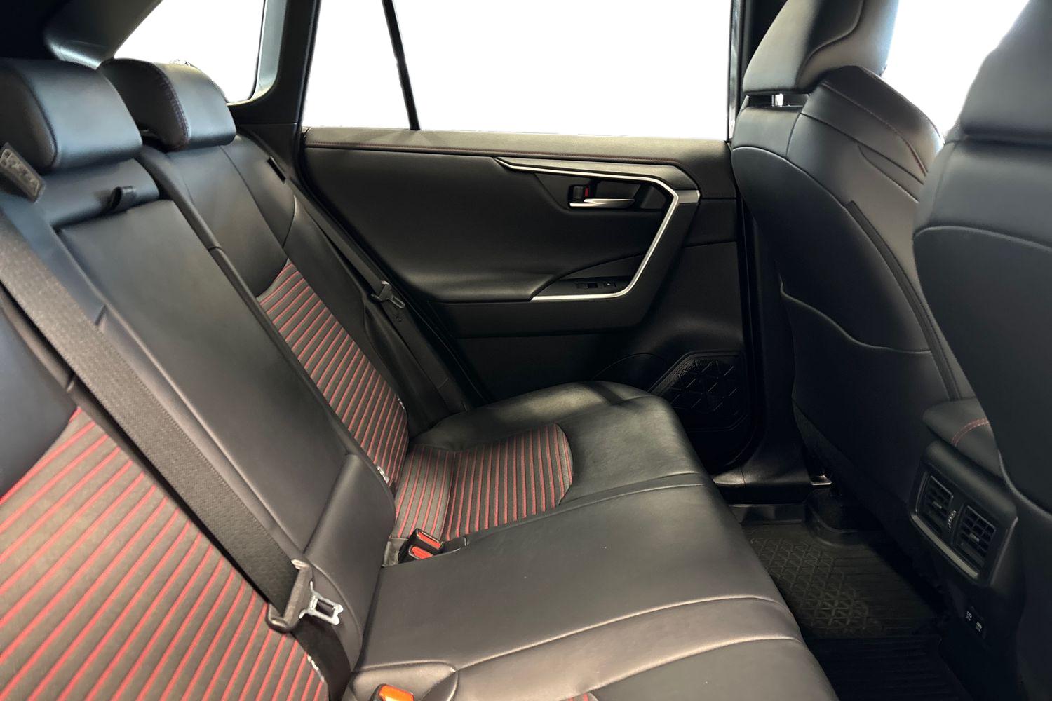 Toyota RAV4 Plug-in 2021