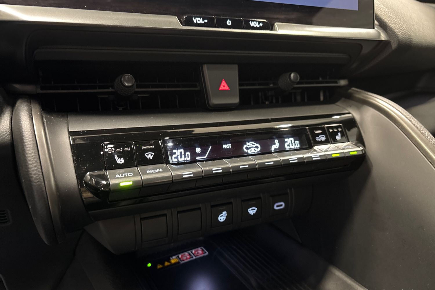 TOYOTA C-HR 2024