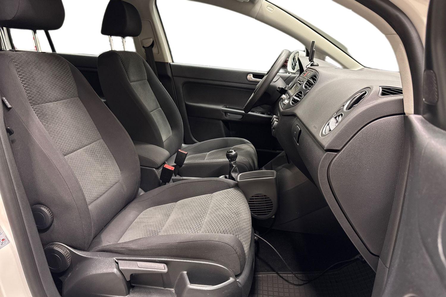 VOLKSWAGEN Golf Plus 2011