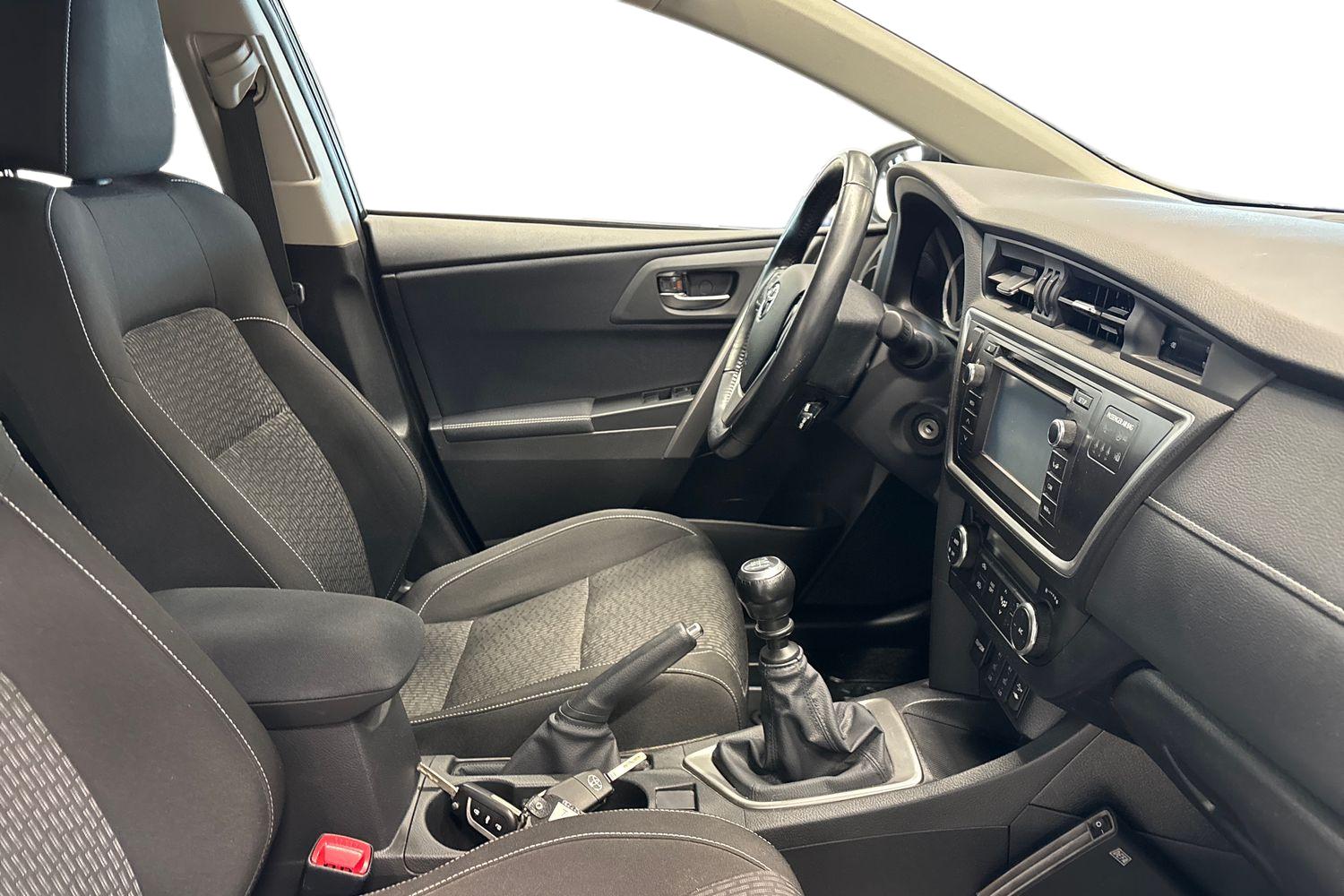 TOYOTA AURIS 2014