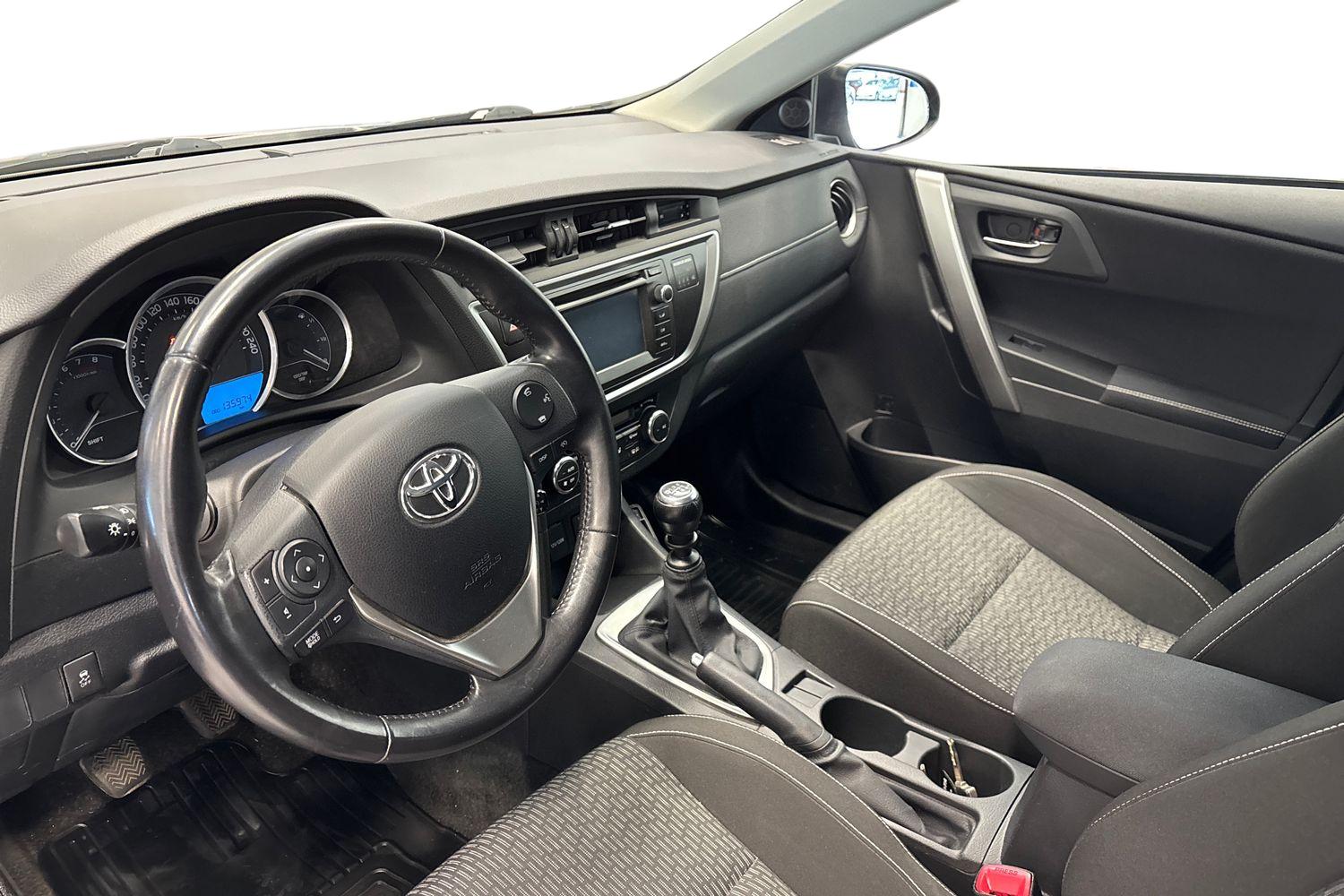TOYOTA AURIS 2014