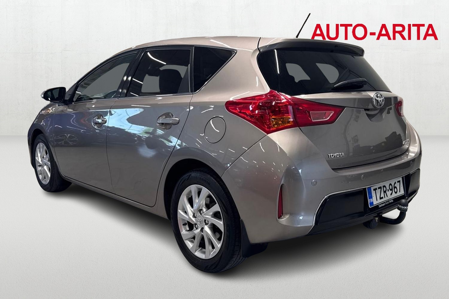 TOYOTA AURIS 2015