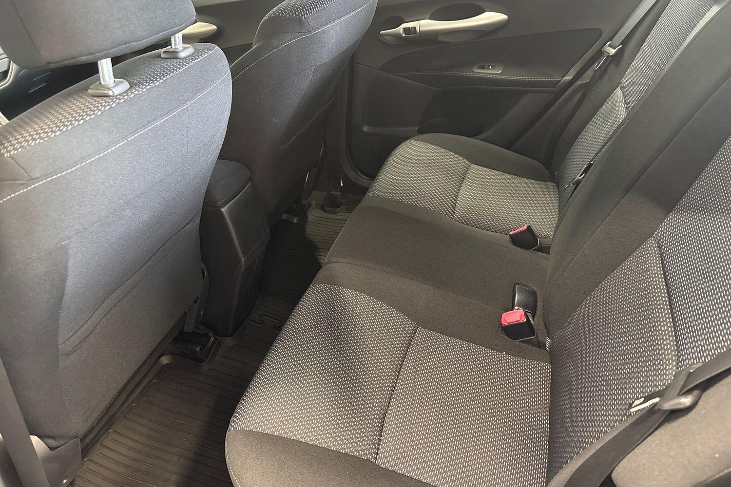 TOYOTA AURIS 2011