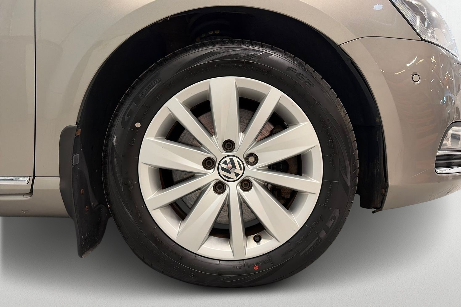 VOLKSWAGEN PASSAT 2012