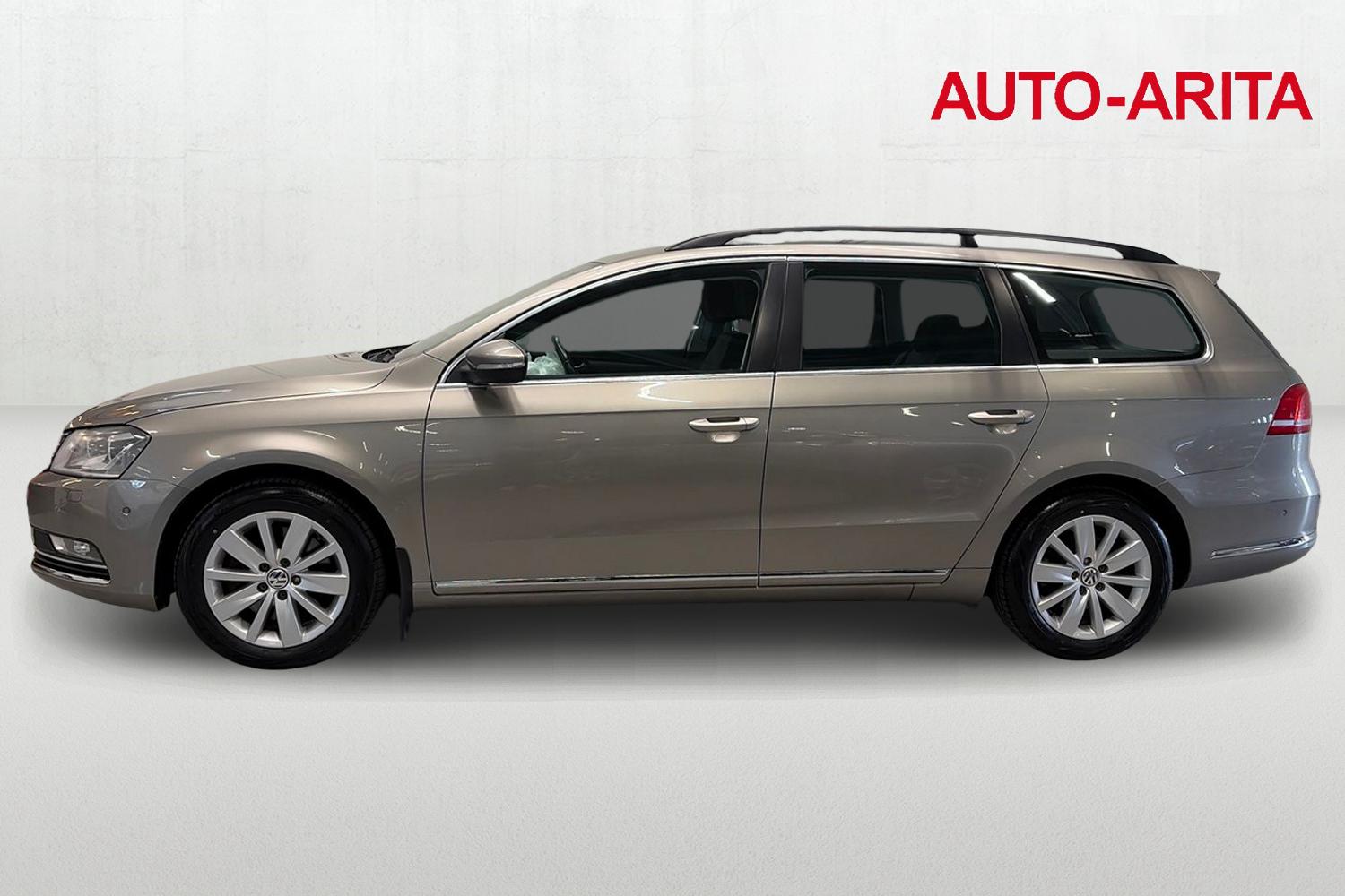 VOLKSWAGEN PASSAT 2012
