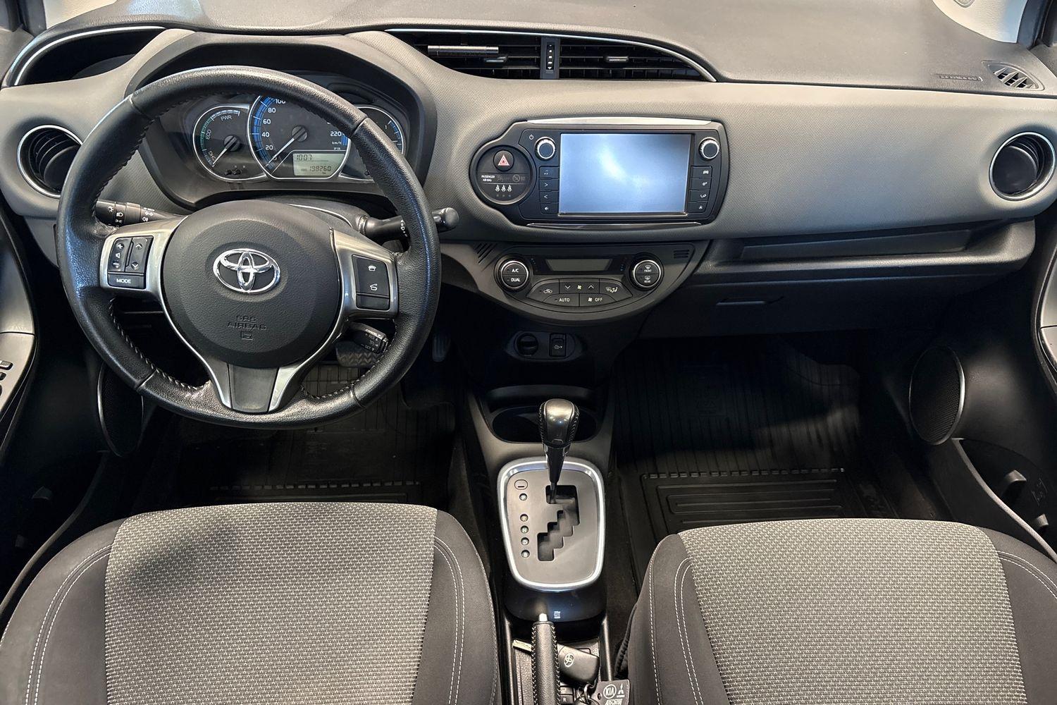 TOYOTA YARIS 2014