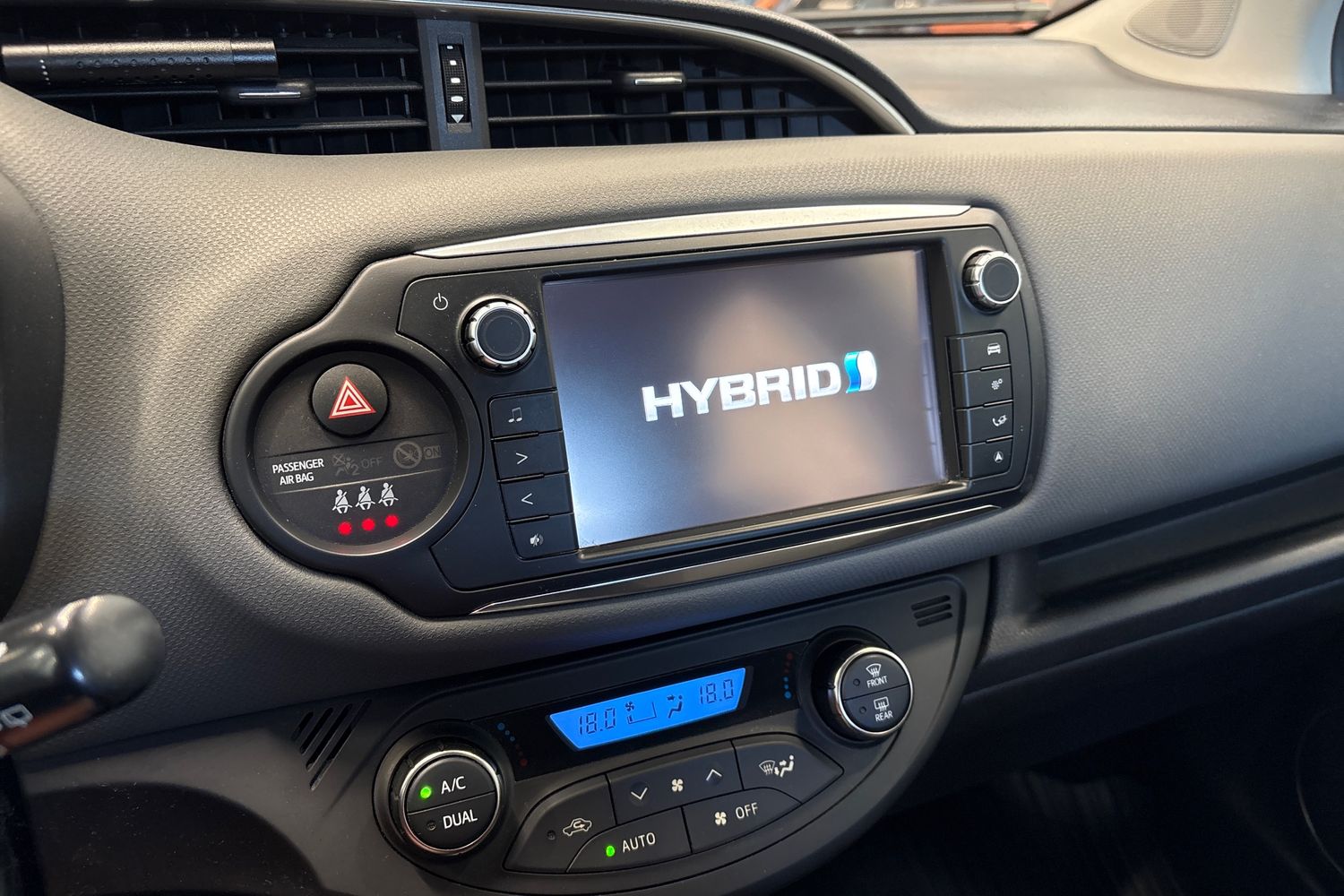 TOYOTA YARIS 2014