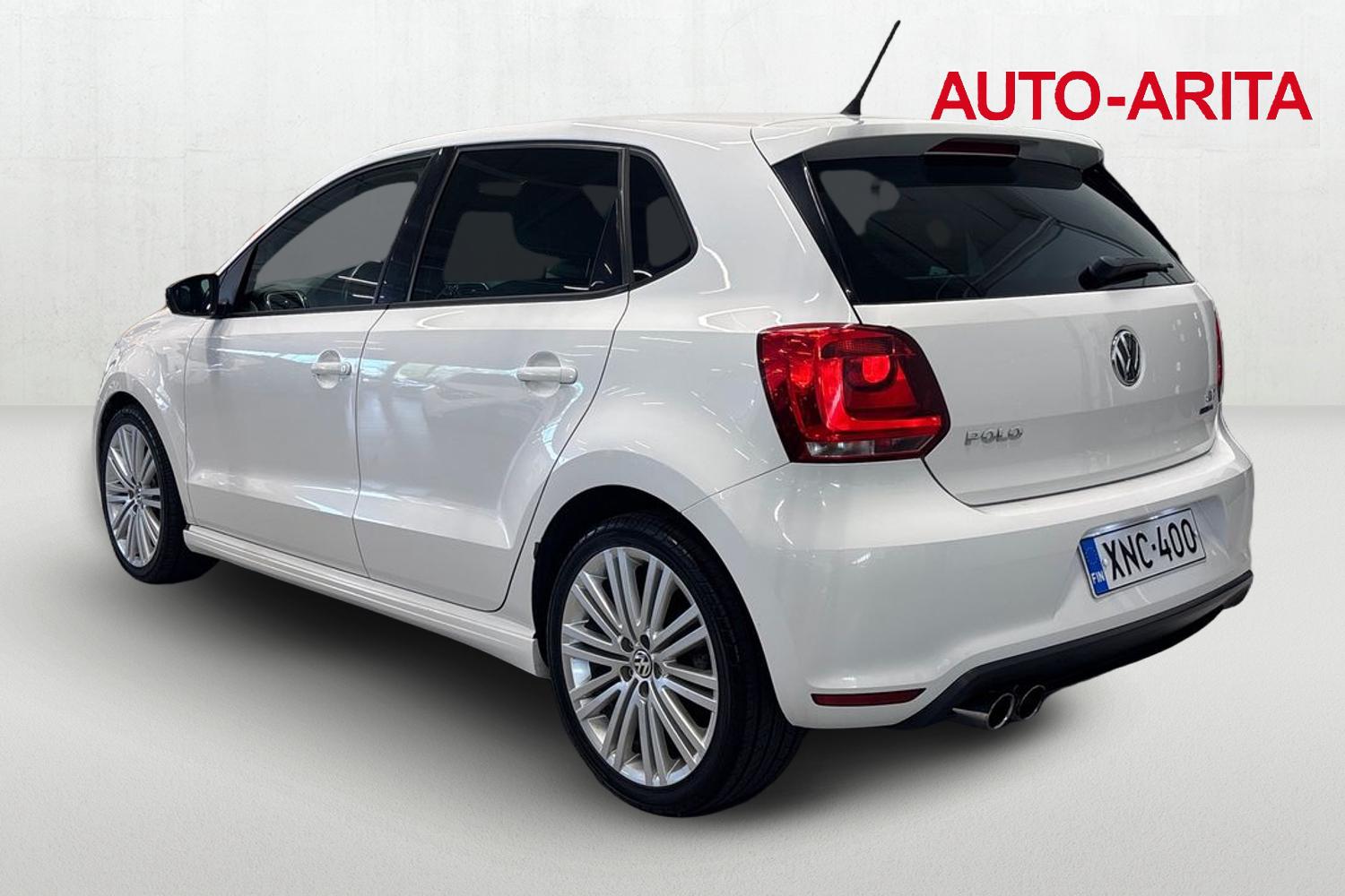 VOLKSWAGEN POLO 2013