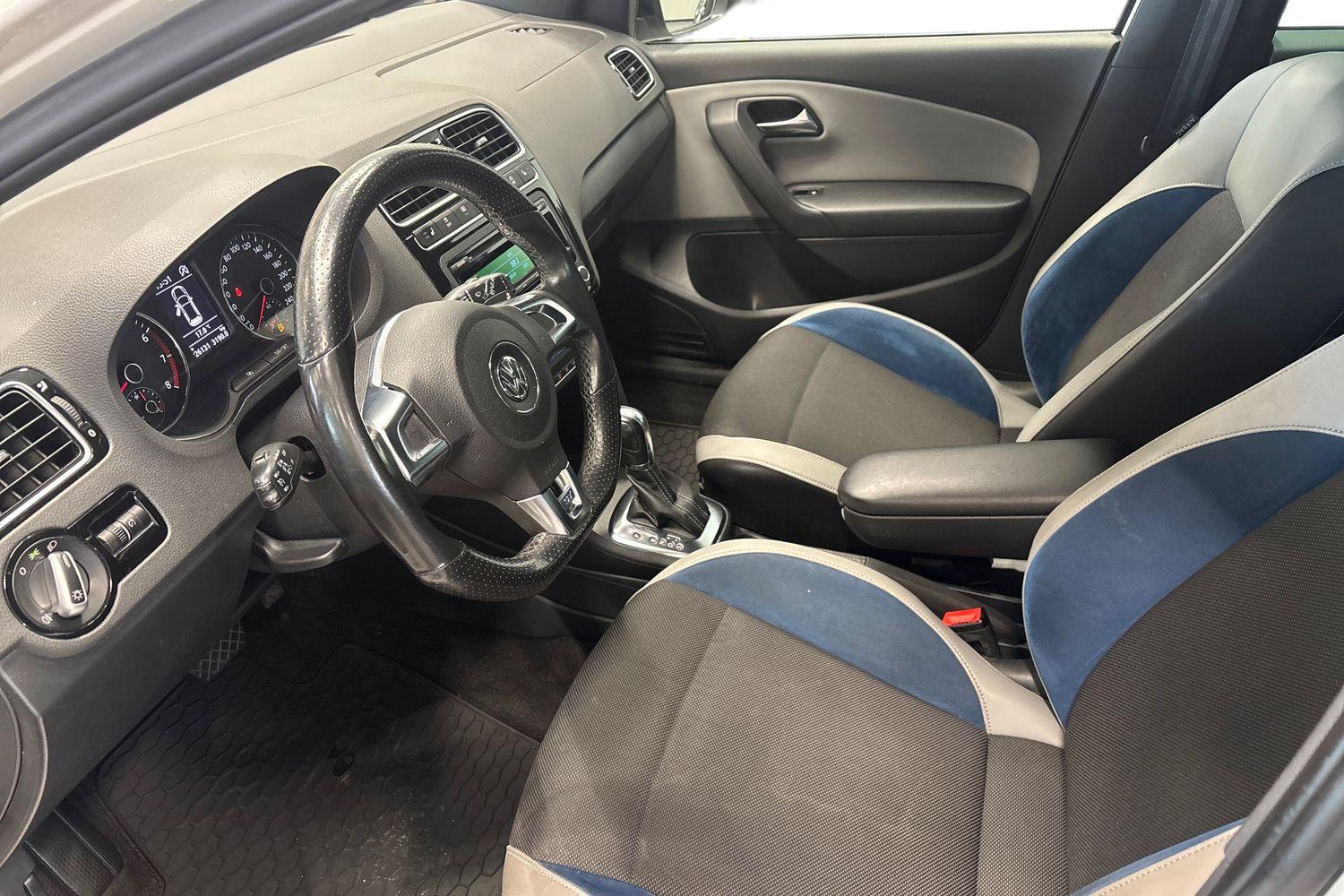 VOLKSWAGEN POLO 2013