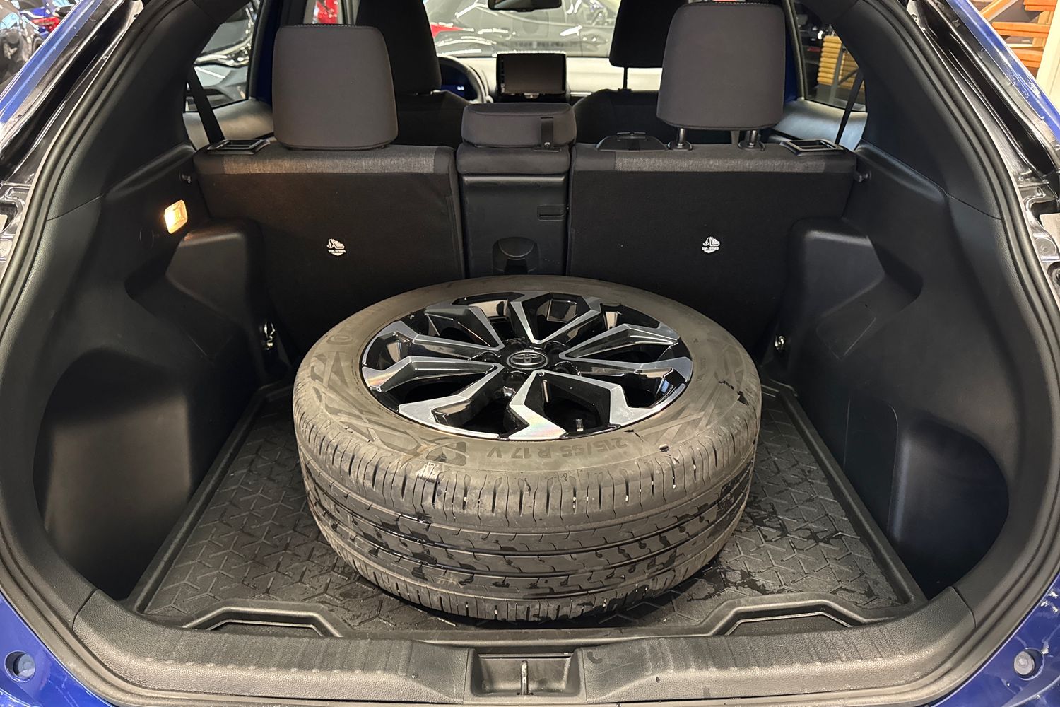 TOYOTA Yaris Cross 2023