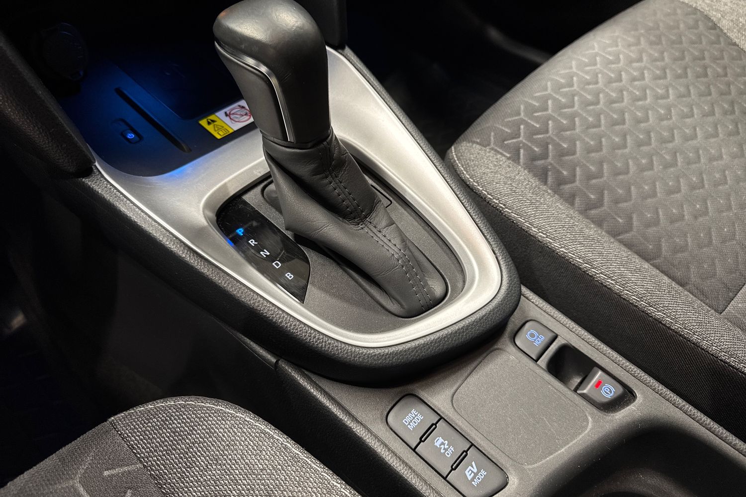 TOYOTA Yaris Cross 2023