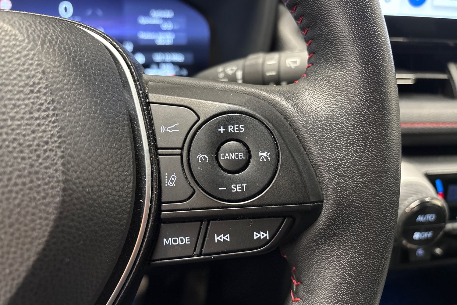 Toyota RAV4 Plug-in 2024