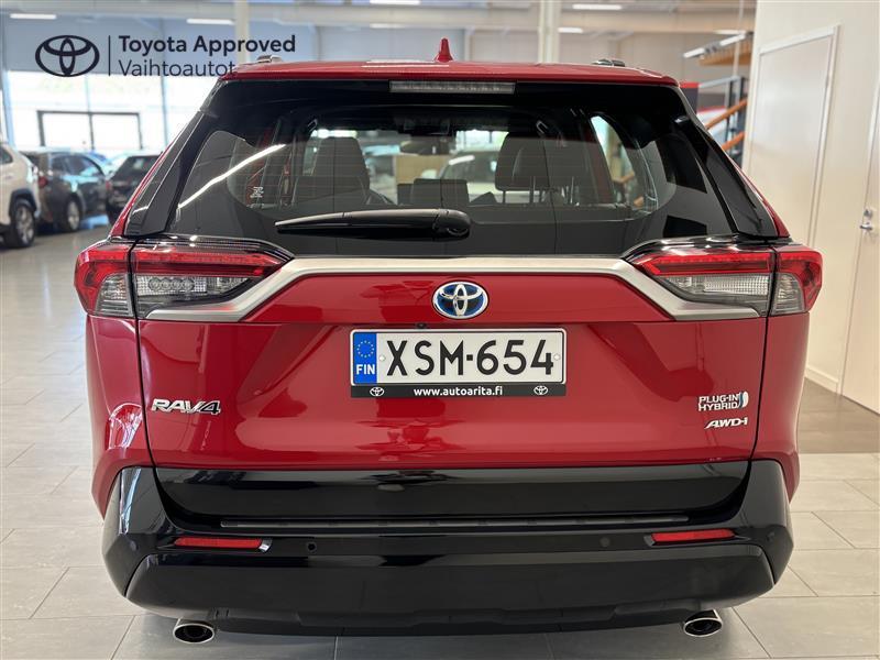 Toyota RAV4 Plug-in 2024