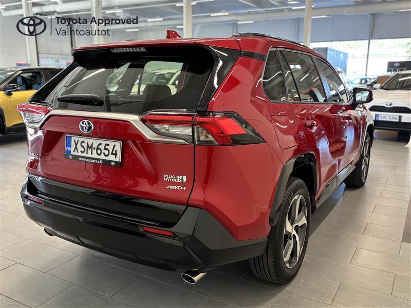 Toyota RAV4 Plug-in 2024
