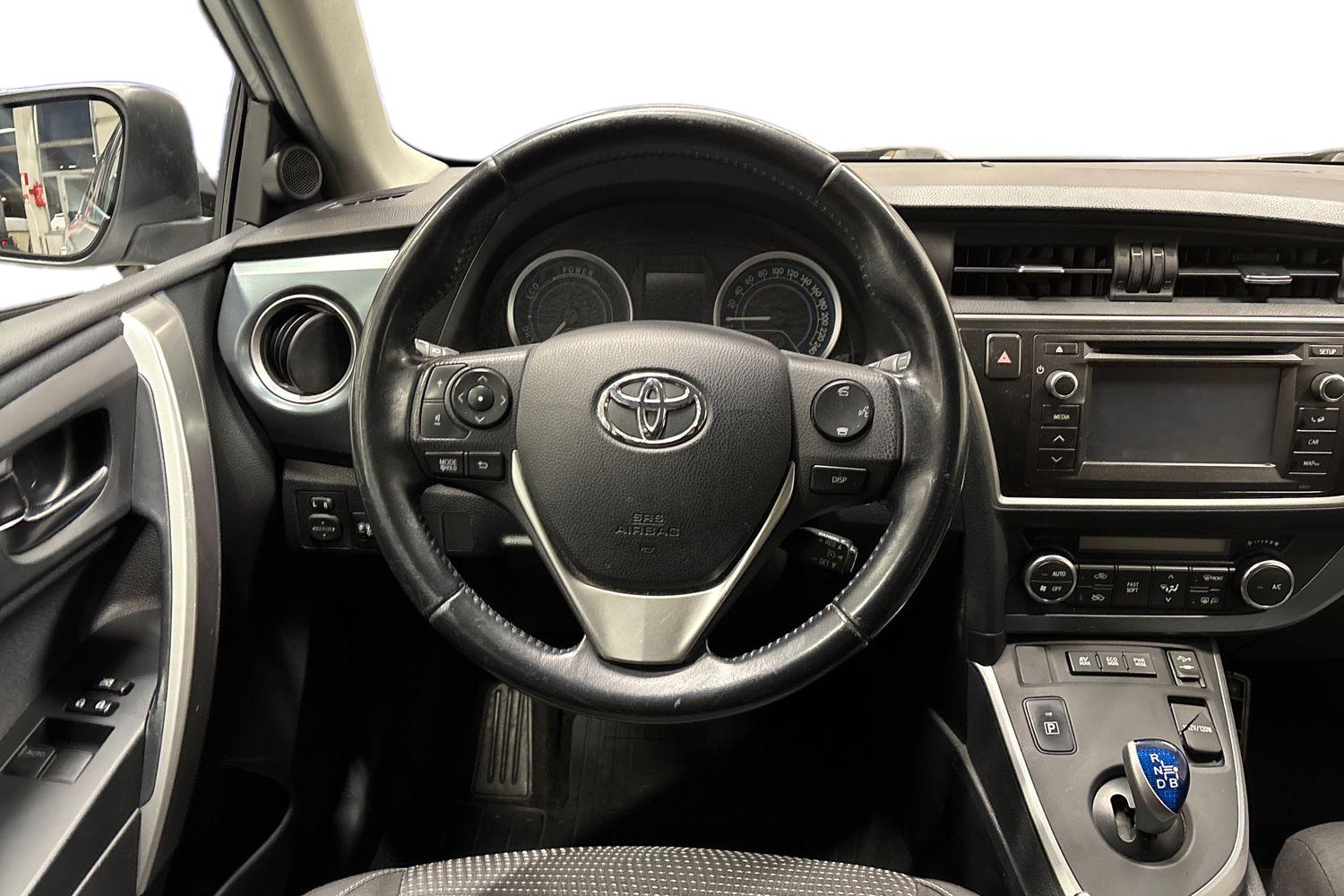 Toyota Auris 2013