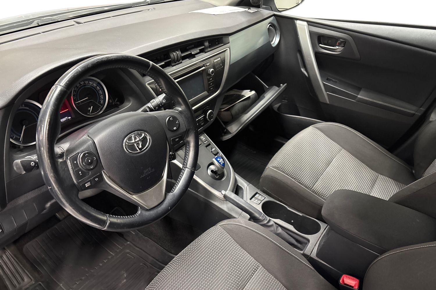 Toyota Auris 2013