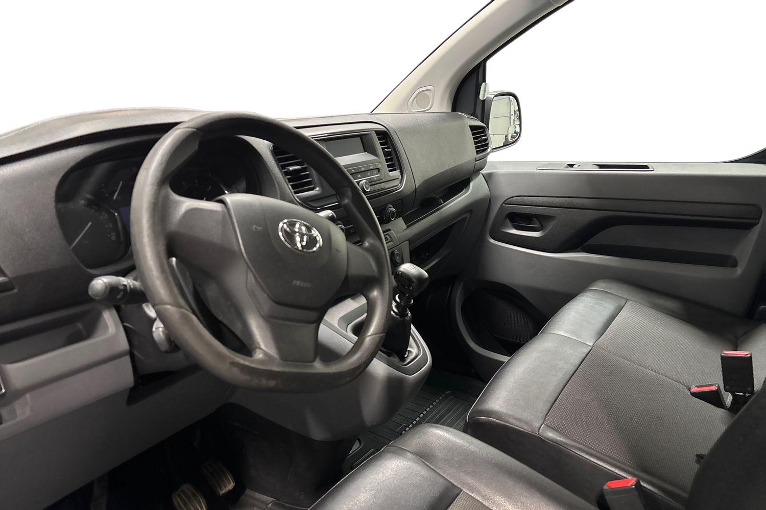 TOYOTA Proace 2018