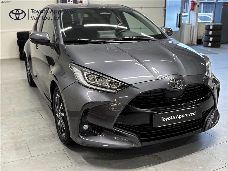 TOYOTA YARIS 2024
