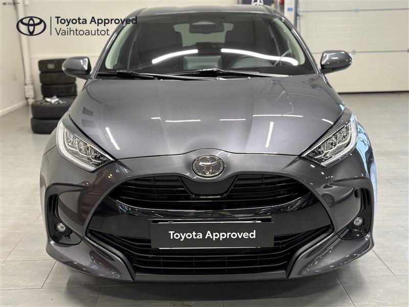 TOYOTA YARIS 2024