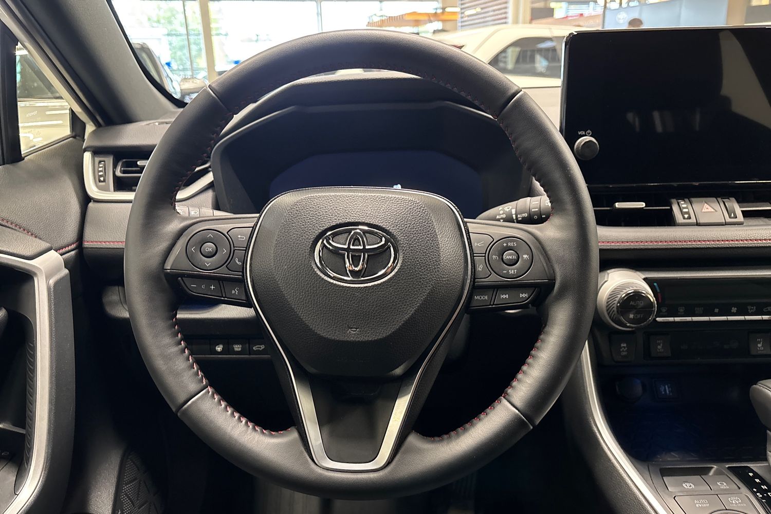 Toyota RAV4 Plug-in 2025