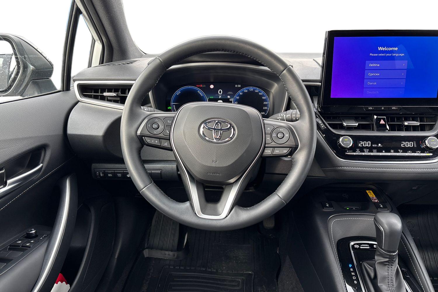 TOYOTA Corolla 2025