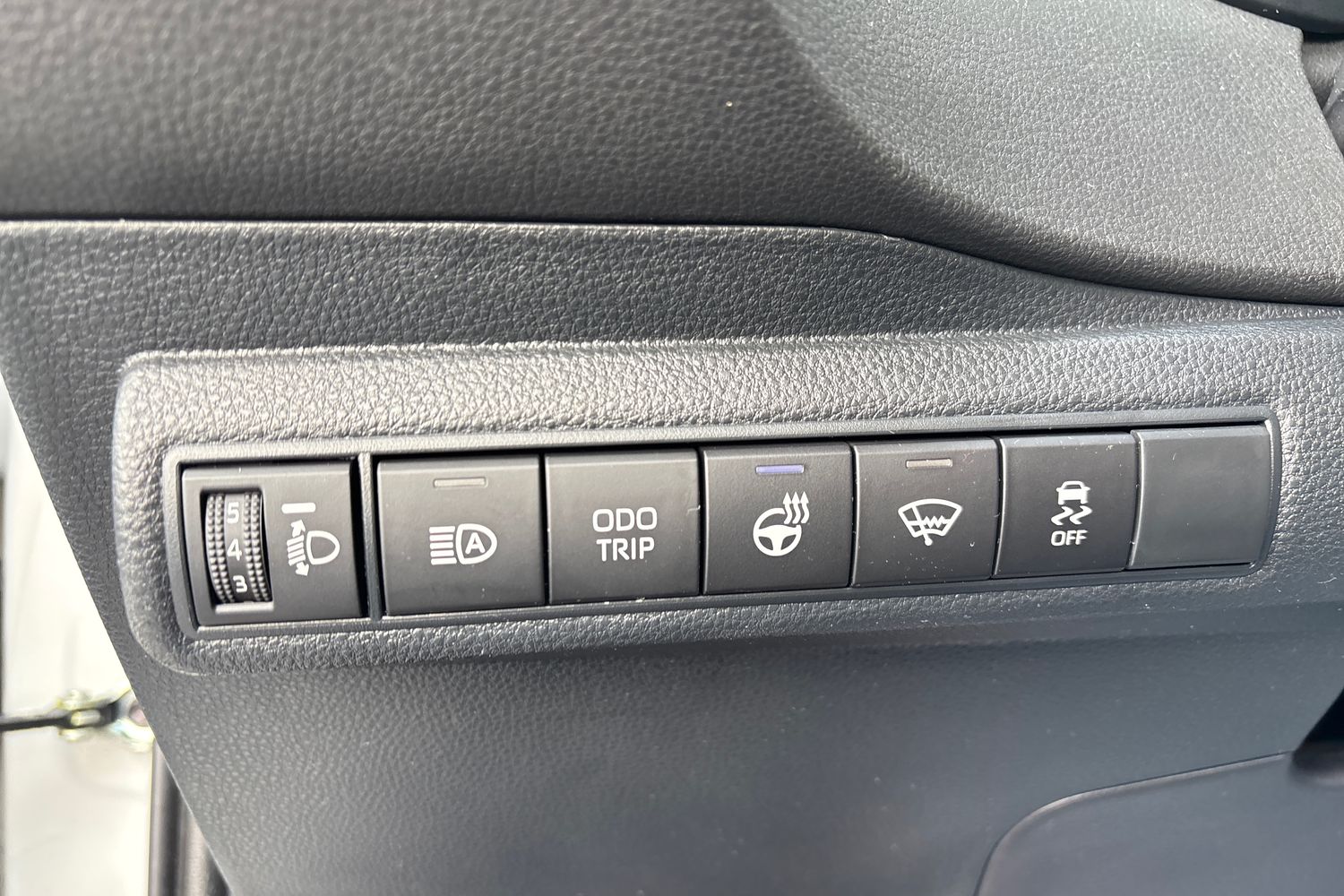 TOYOTA Corolla 2025