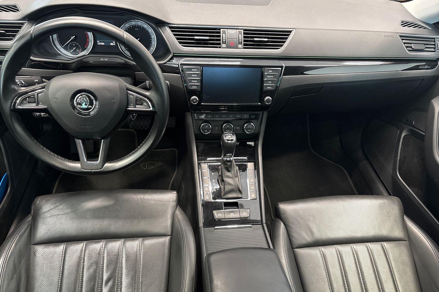SKODA Superb 2016