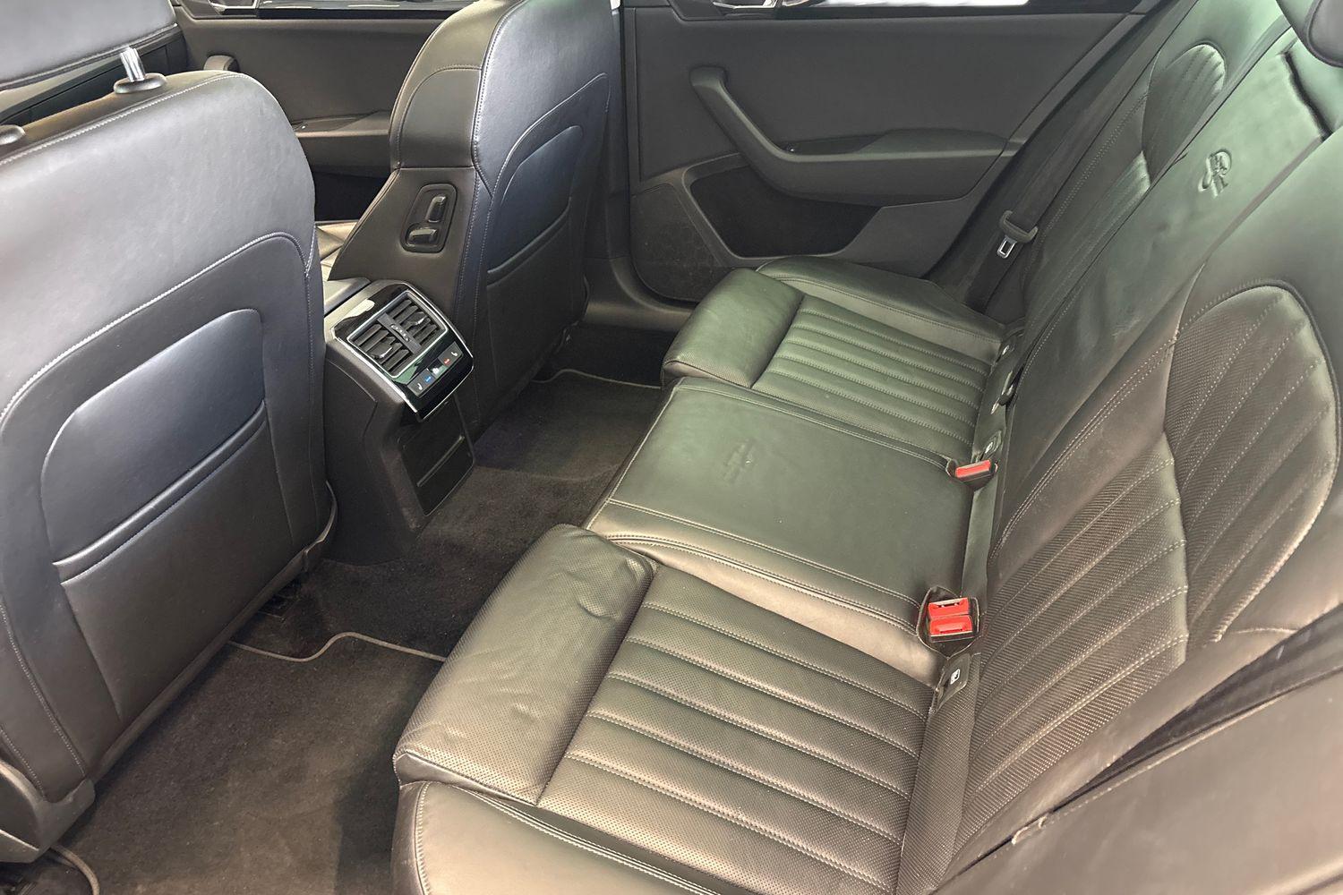 SKODA Superb 2016