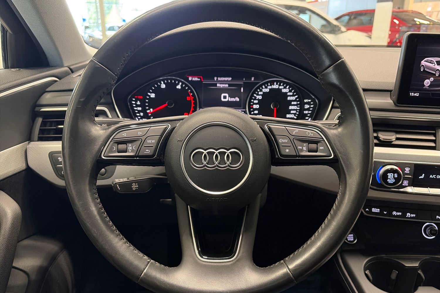AUDI A4 2017