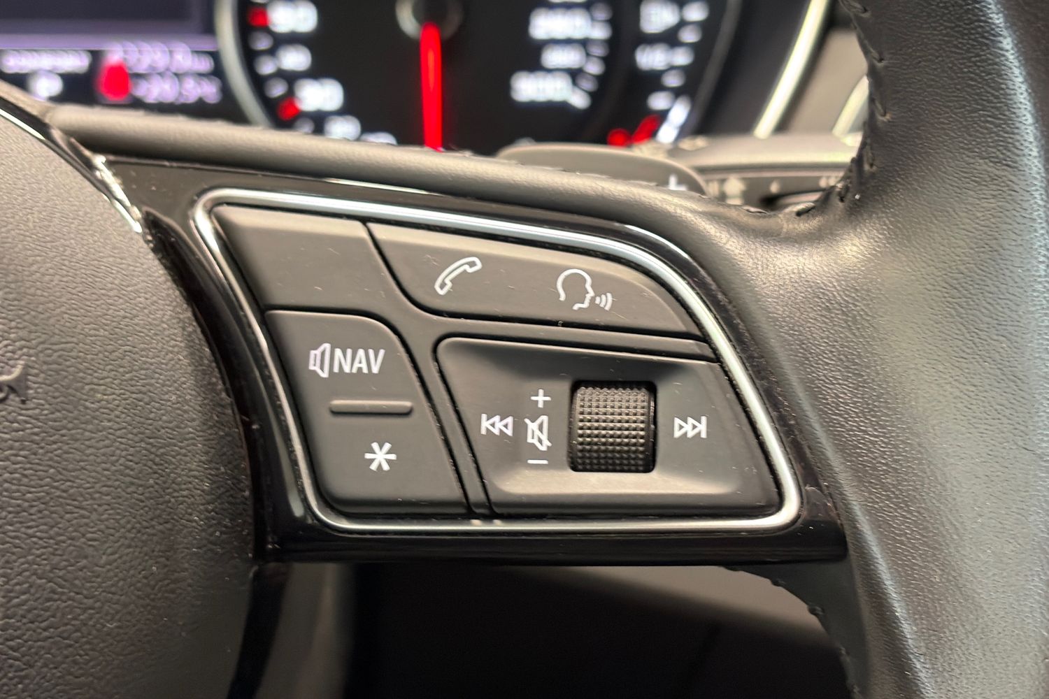 AUDI A4 2017
