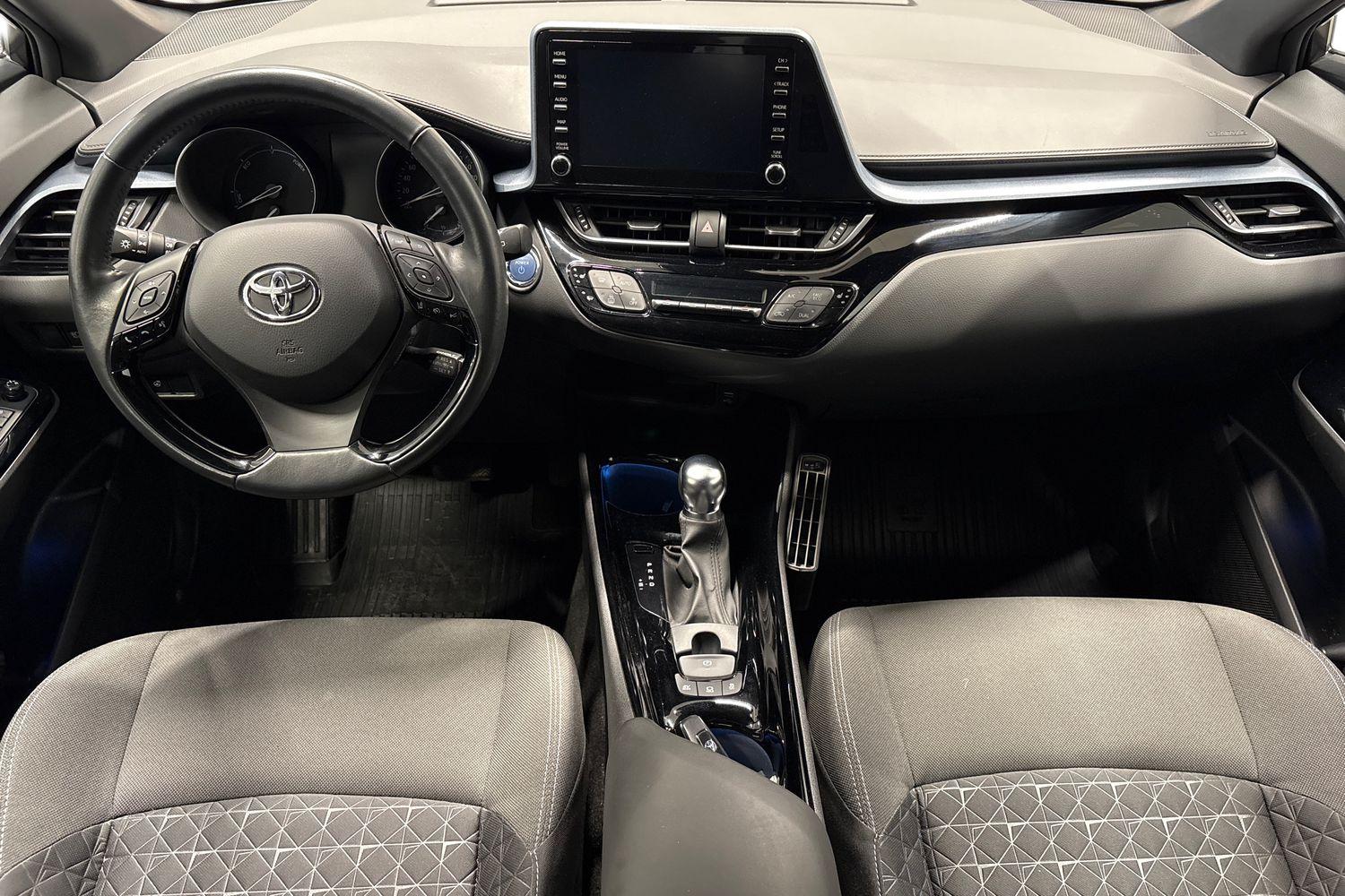 TOYOTA C-HR 2021