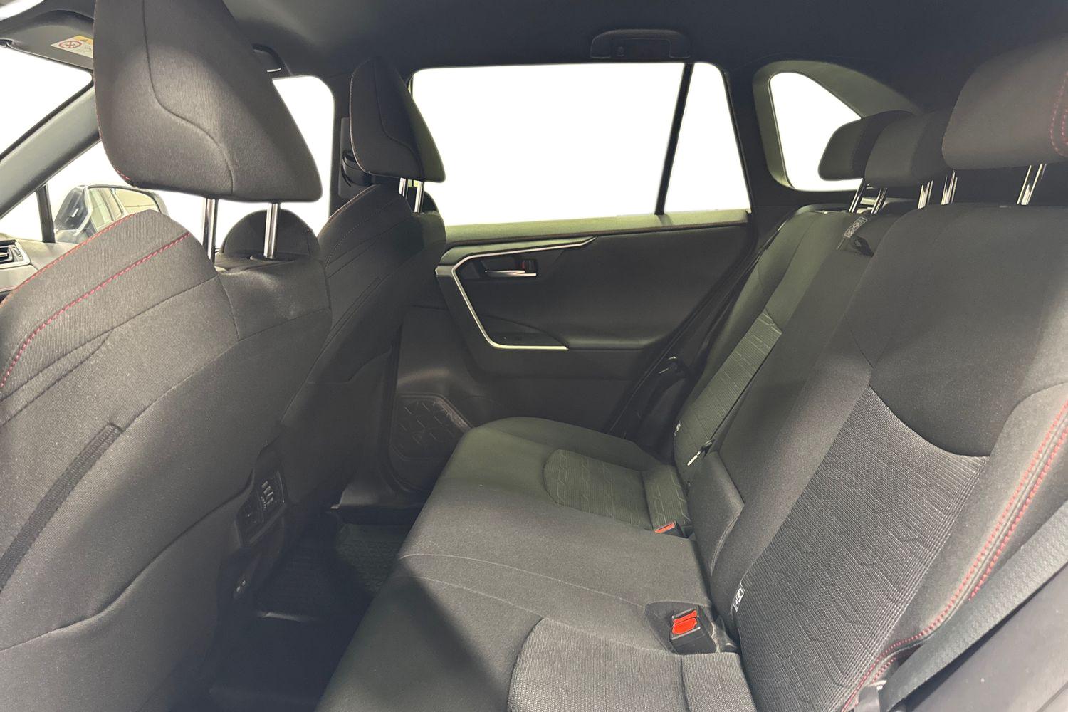 Toyota RAV4 Plug-in 2024