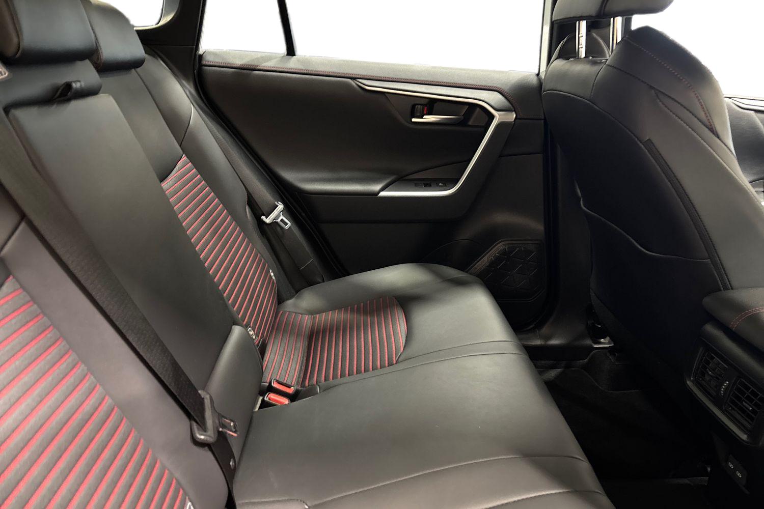 TOYOTA RAV4 Plug-in 2024
