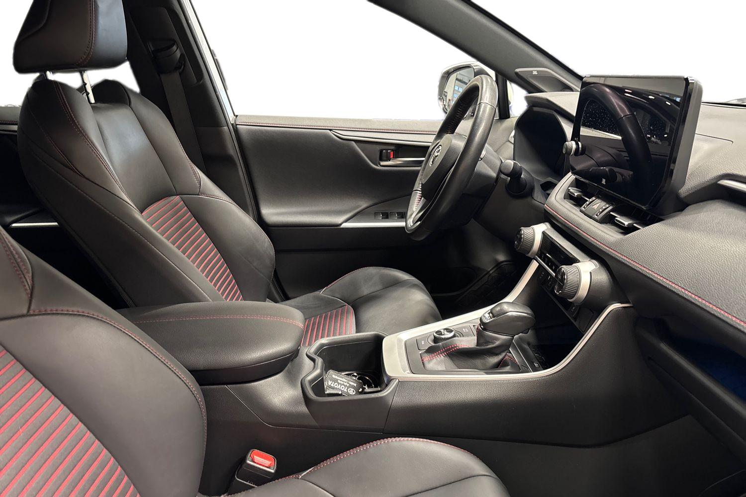 TOYOTA RAV4 Plug-in 2024