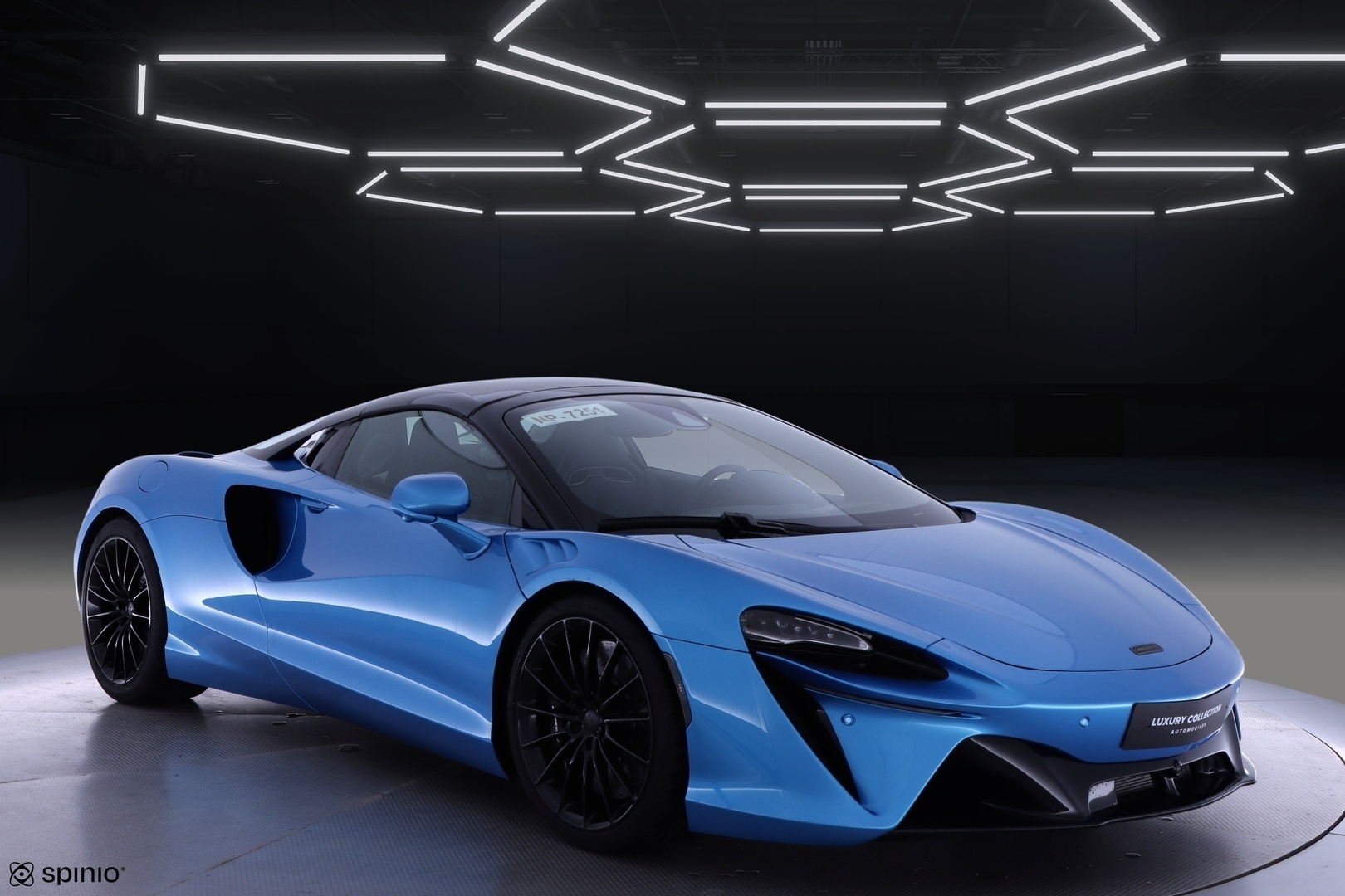 MCLAREN ARTURA 21