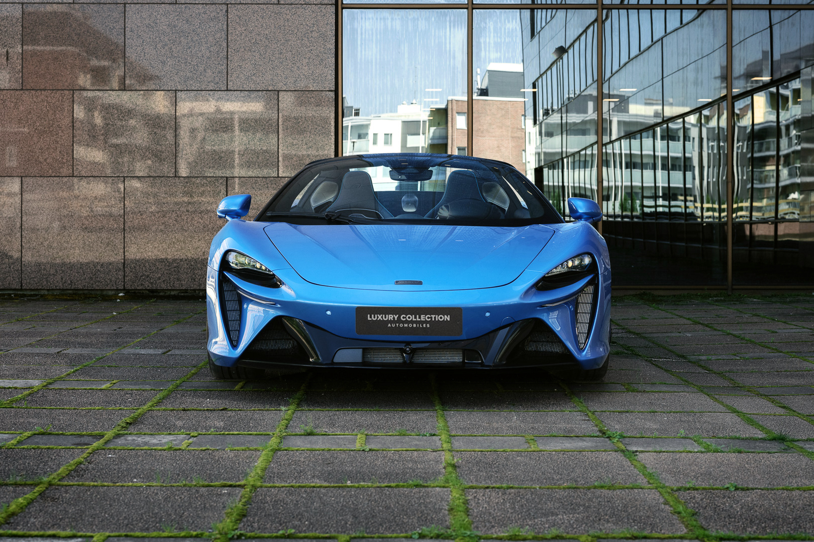 MCLAREN ARTURA 4
