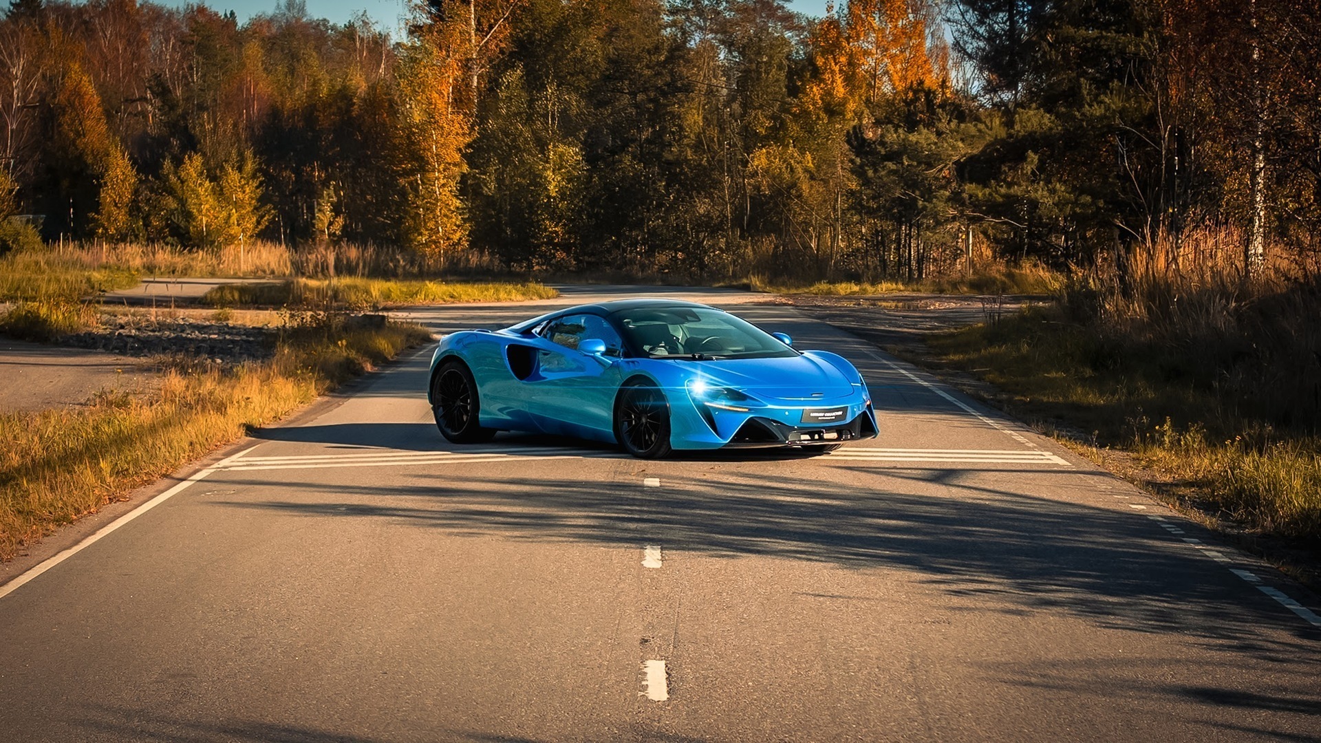 MCLAREN ARTURA 8