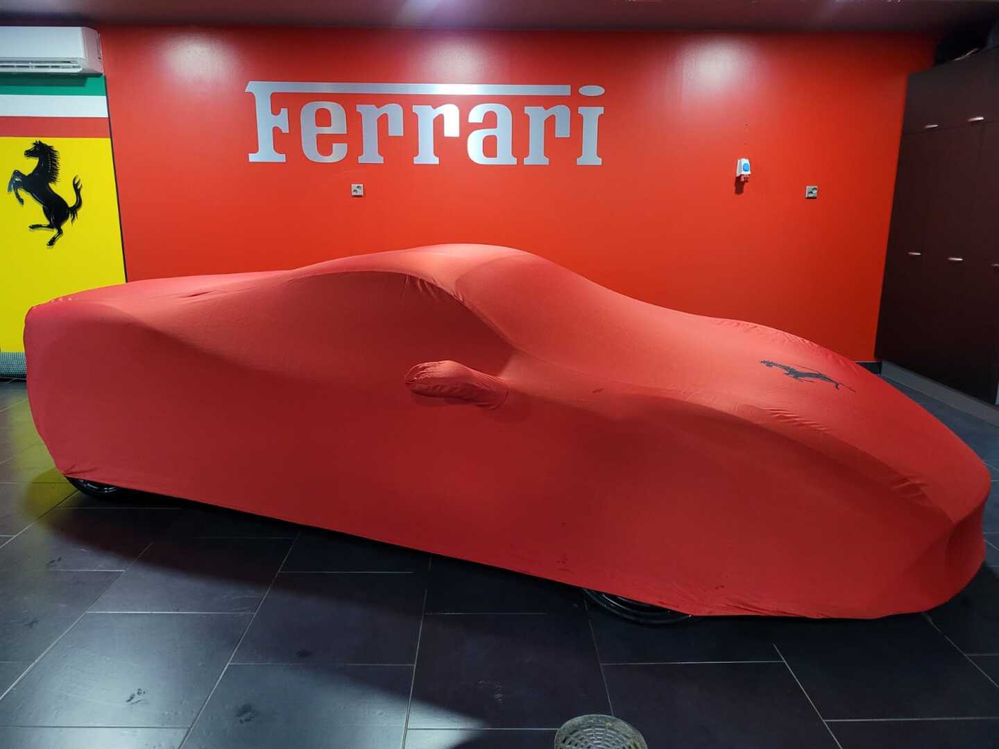 FERRARI 488 11