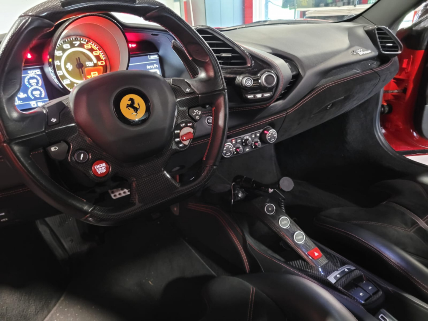 FERRARI 488 9