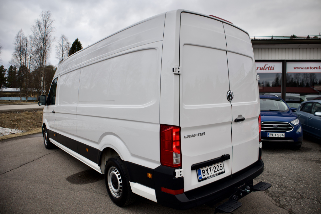 VOLKSWAGEN Crafter 7