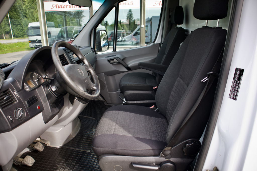 MERCEDES-BENZ Sprinter 316 CDI 8