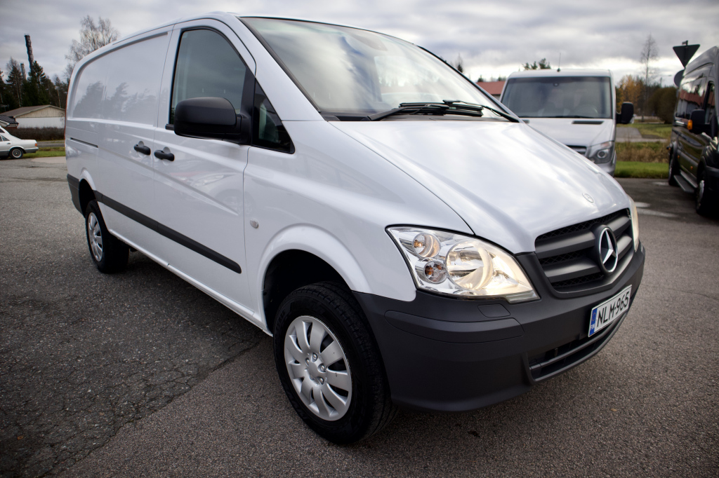 MERCEDES-BENZ Vito 3