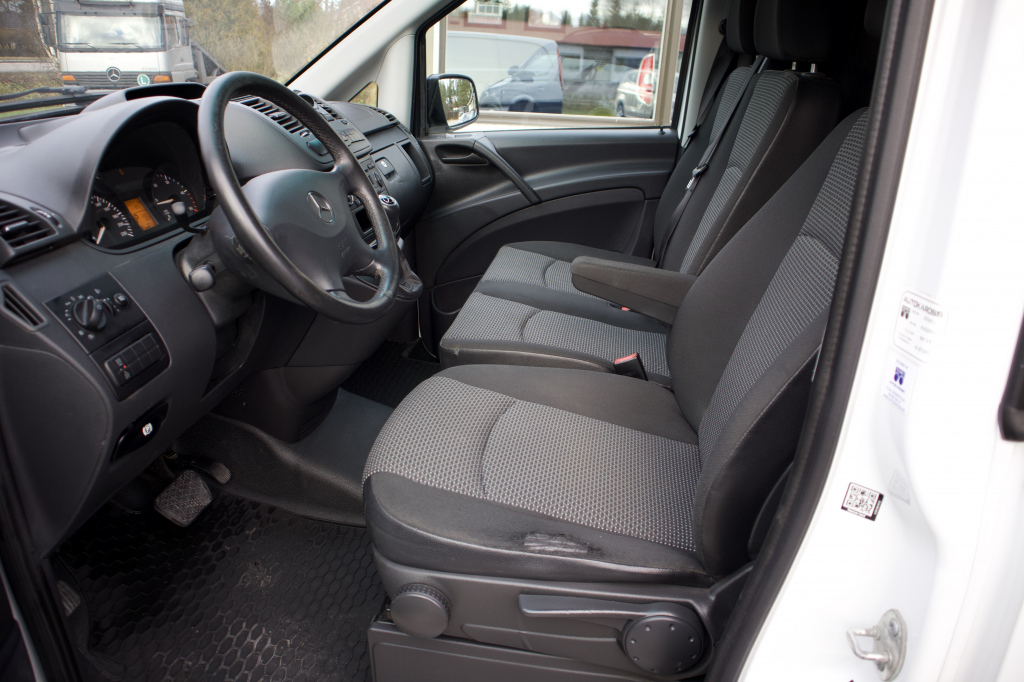 MERCEDES-BENZ Vito 9